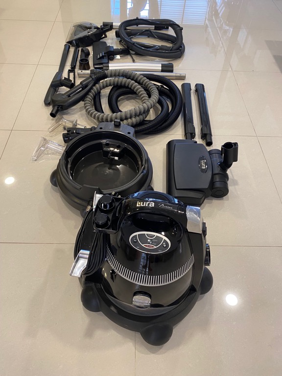 Lura Vacuum Cleaner, TV & Home Appliances, Vacuum Cleaner & Housekeeping on Carousell