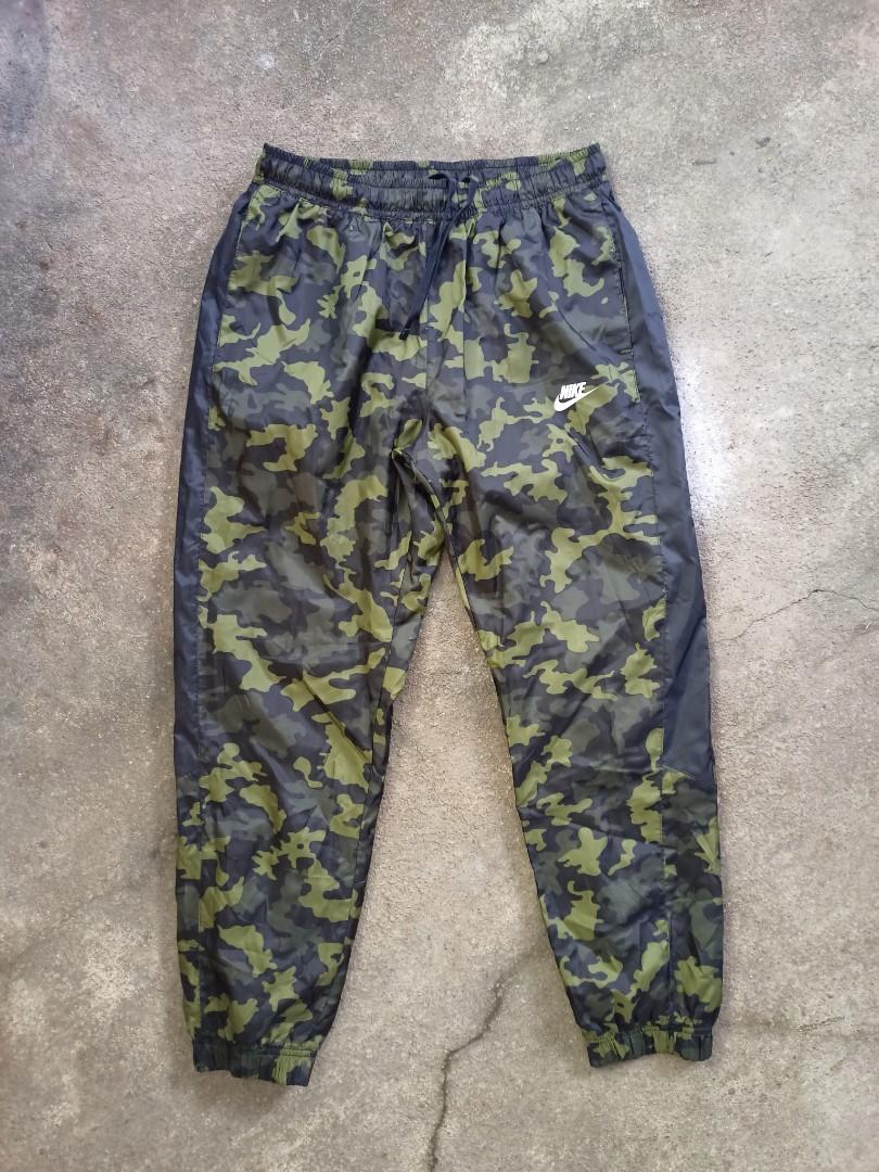 Nike camo 2025 woven track pants