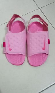(Category: ) located in . Submitted by MaryamClosets (Listing ID 1122655573, Image 1). Description: .