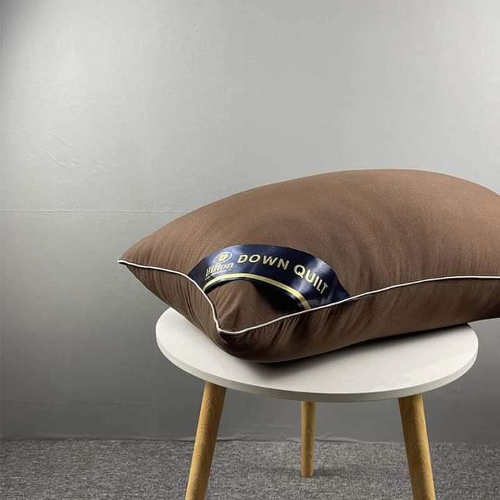 ORIGINAL HILTON PILLOW, Furniture & Home Living, Bedding & Towels on Carousell