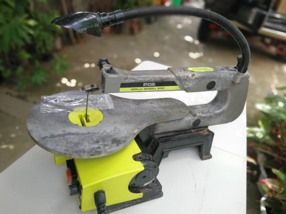 Ryobi scroll saw, Commercial & Industrial, Construction Tools & Equipment on Carousell