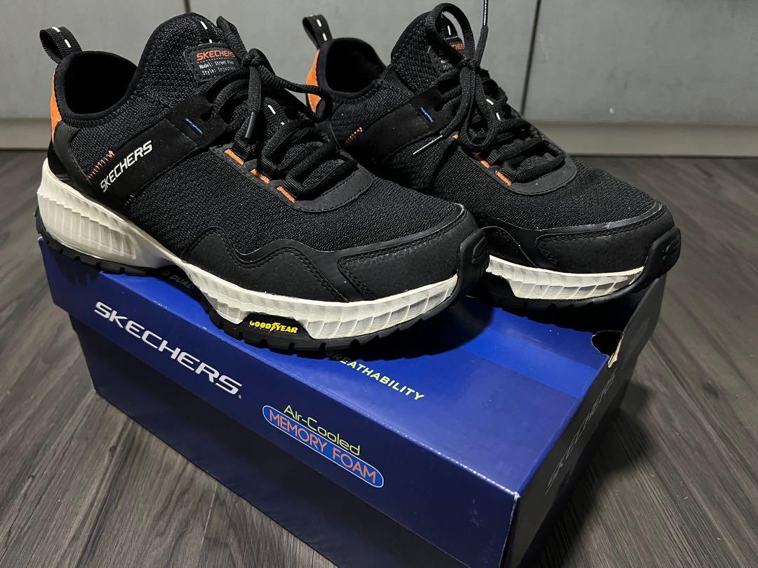 Skechers karachi online