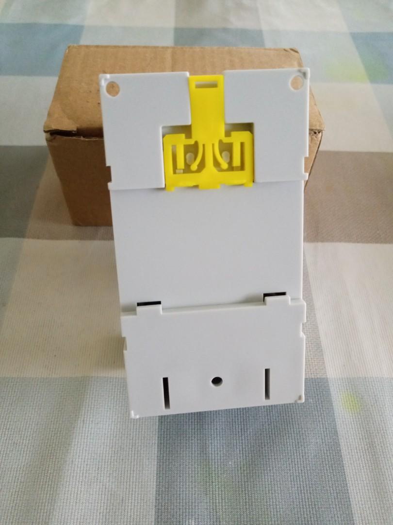 Smart timer switch 17 Electron timer - 25A-220v program (Category: Health Monitors & Weighing Scales) located in Sungai Petani. Submitted by serambimas (Listing ID 1122604775, Image 3). Description: * Set on / off time according to preset * Automatically turn off and off the device according to preset time * large capacity 25A / 220 suitable for most devices * Should coordinate with new start-up from the same capacity 25A to protect equipment and