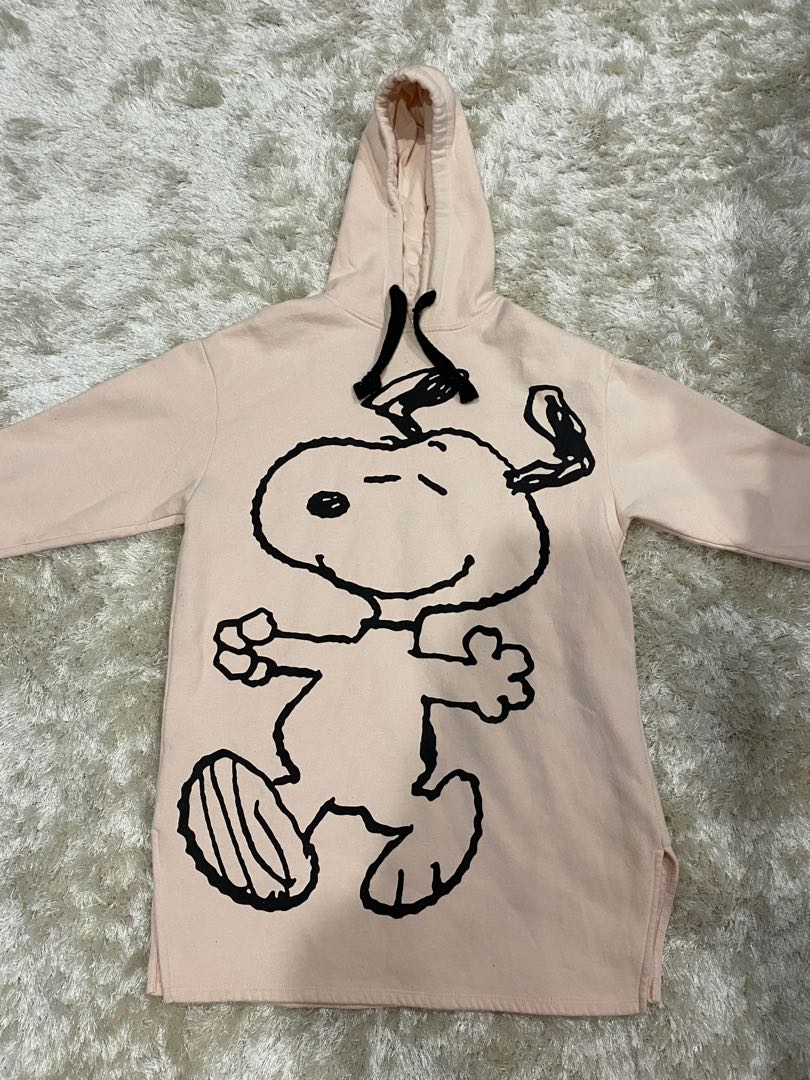snoopy hoodie, Women's Fashion, Tops, Longsleeves on Carousell