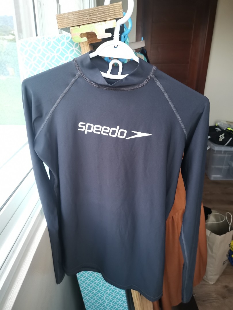 Speedo rash guard for men, Men's Fashion, Activewear on Carousell