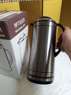 ❌OUT OF STOCK❌Tiger (1.3L) Vacuum Jug Thermos Japan