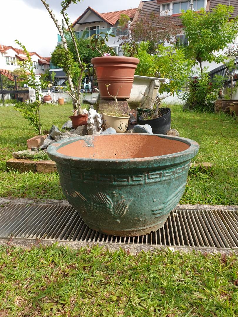 Reduced to sell at $16 for quick sale)Used Flower Pot, Diameter