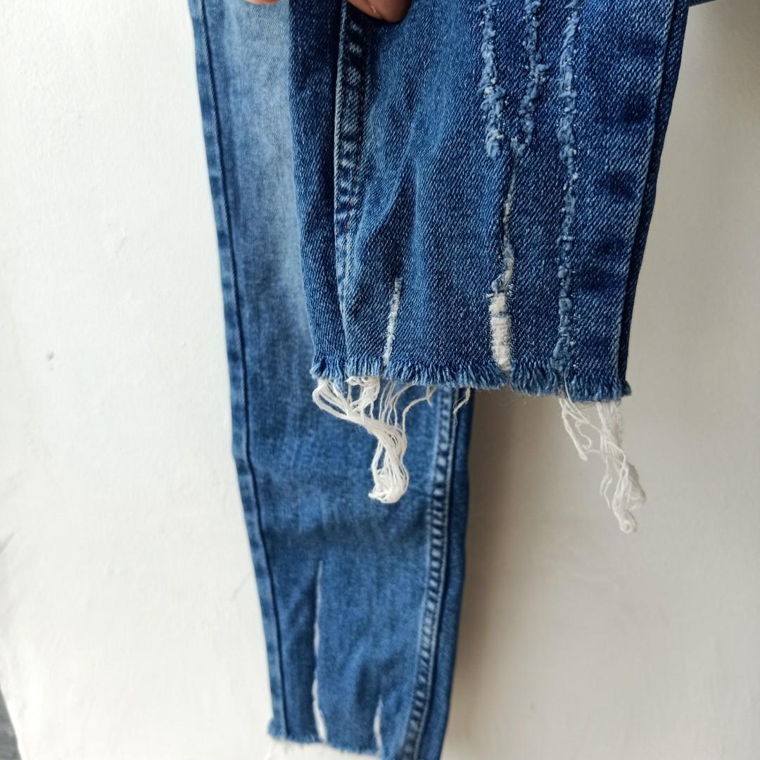 Zara Unfinish Jeans, Fesyen Wanita 