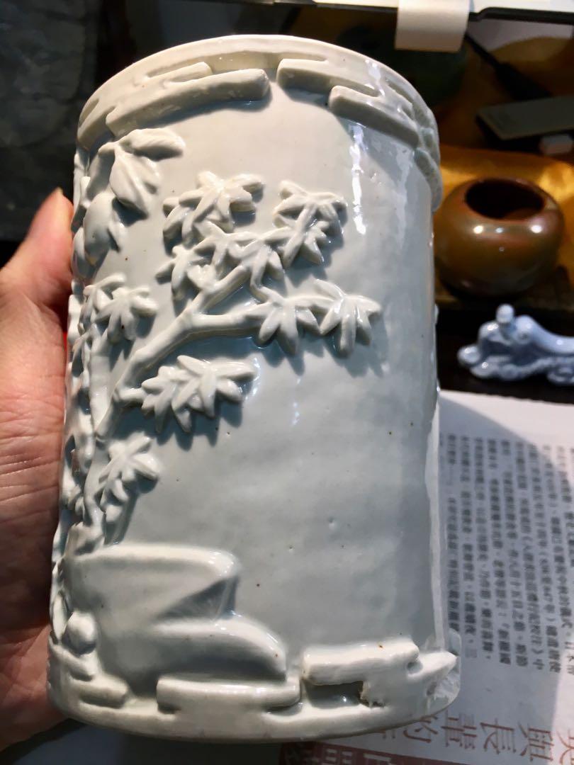 晚清民國-「王炳榮」款-瓷雕白釉筆筒, 玩具收藏品, 紀念品及古董, 復古