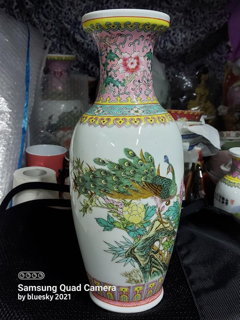 景德鎮美瓷80到90年代最後廠貨粉彩孔雀花鳥瓶30厘米高, 興趣及遊戲