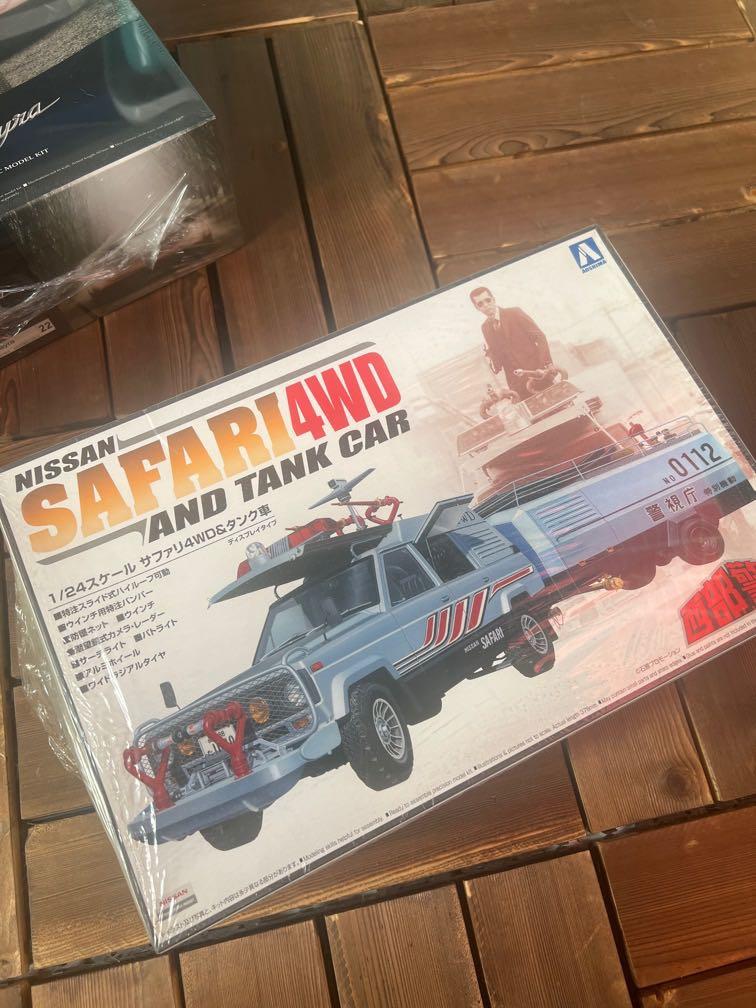 Aoshima 1 24 Nissan Safari 4wd 西部警察 興趣及遊戲 玩具 遊戲類 Carousell Aoshima 1 24 Nissan Safari 4wd 西部警察 興趣及遊戲 玩具 遊戲類 Carousell