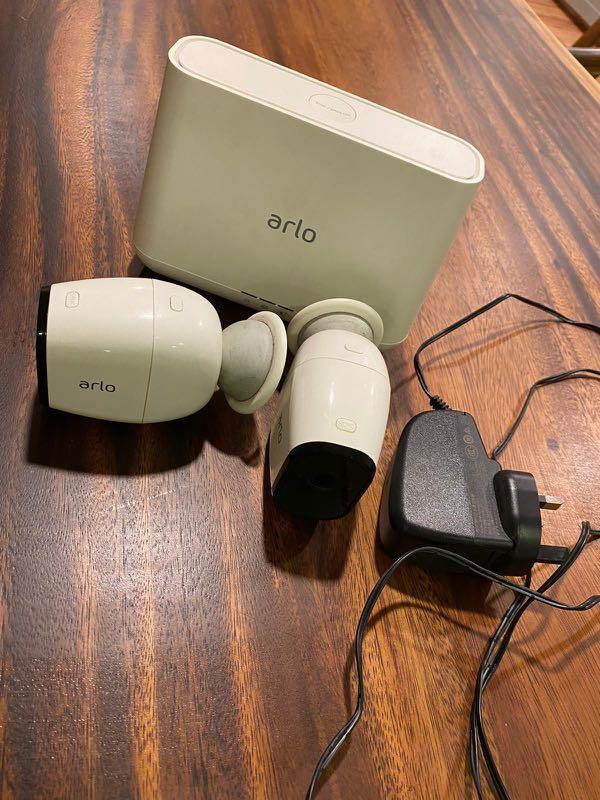 Arlo Pro (2 wireless camera) with base station, Furniture Home