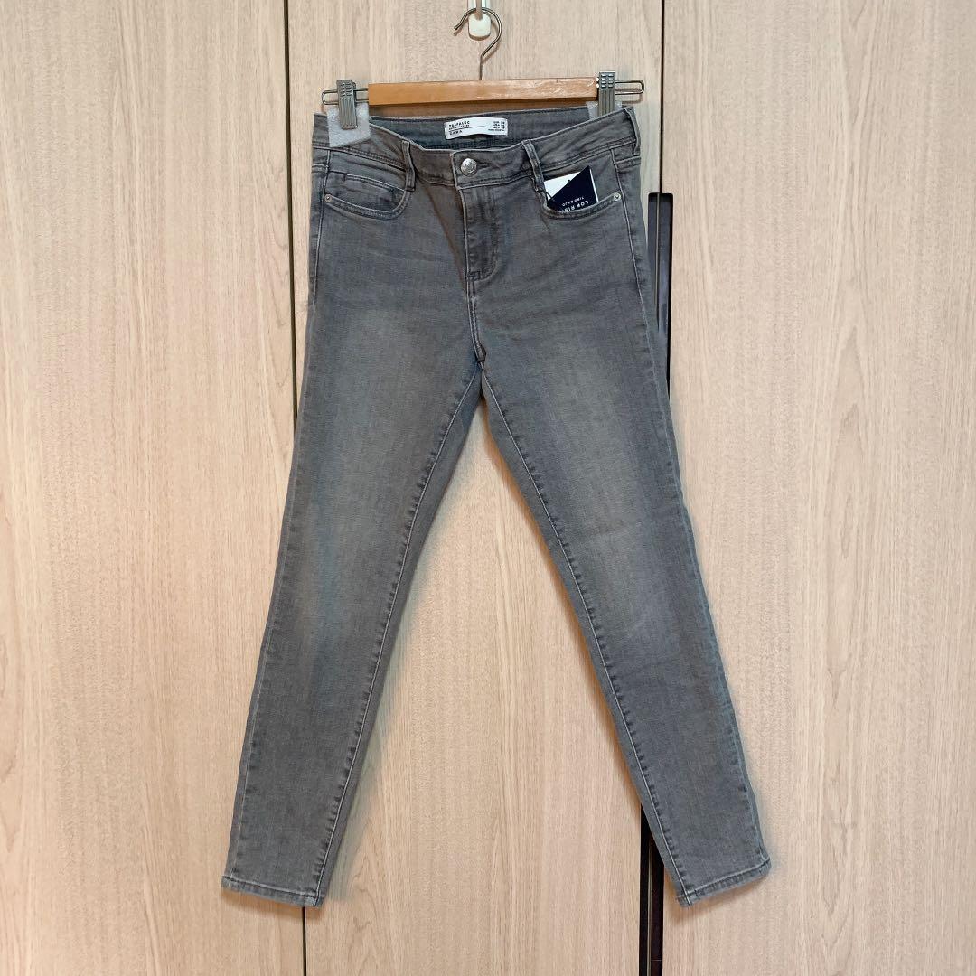 BNWT Zara Grey Jeans EUR 38, Women's Fashion, Bottoms, Jeans \u0026 Leggings on  Carousell