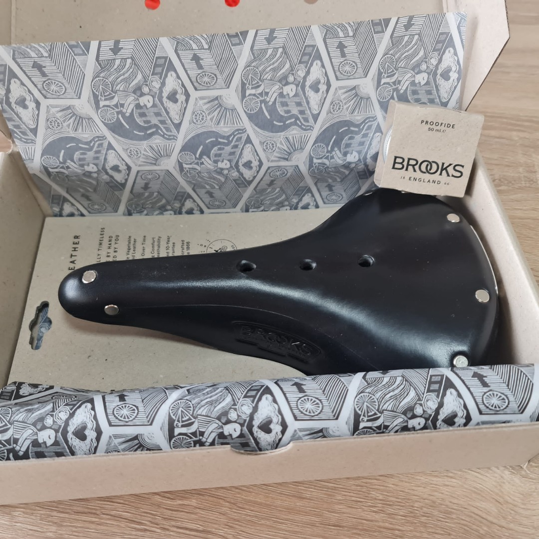 brooks saddle break in proofide