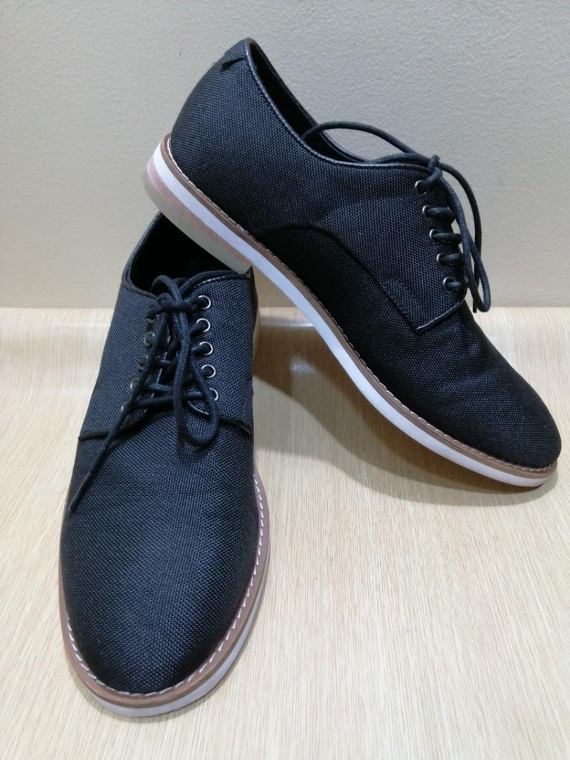 Calvin klein sales men's casual shoes
