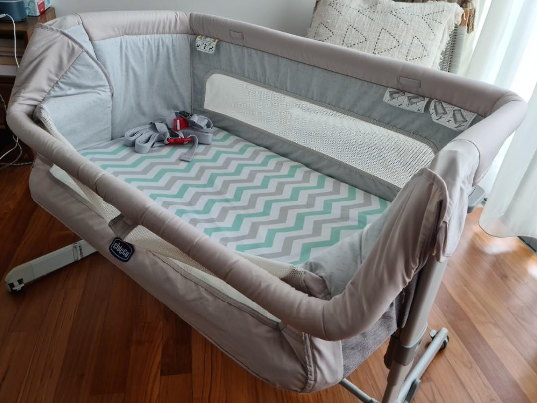 Chicco next2me dream side sleeping crib discount