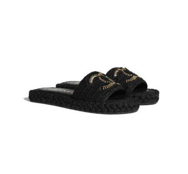 CRUISE CHANEL Black and Gold CC logo cord mules, Women's Fashion, Footwear,  Flats on Carousell