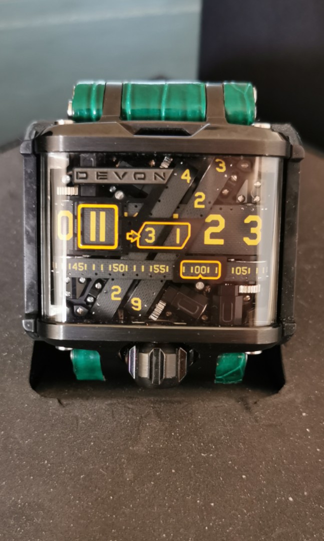 Used on sale devon watches