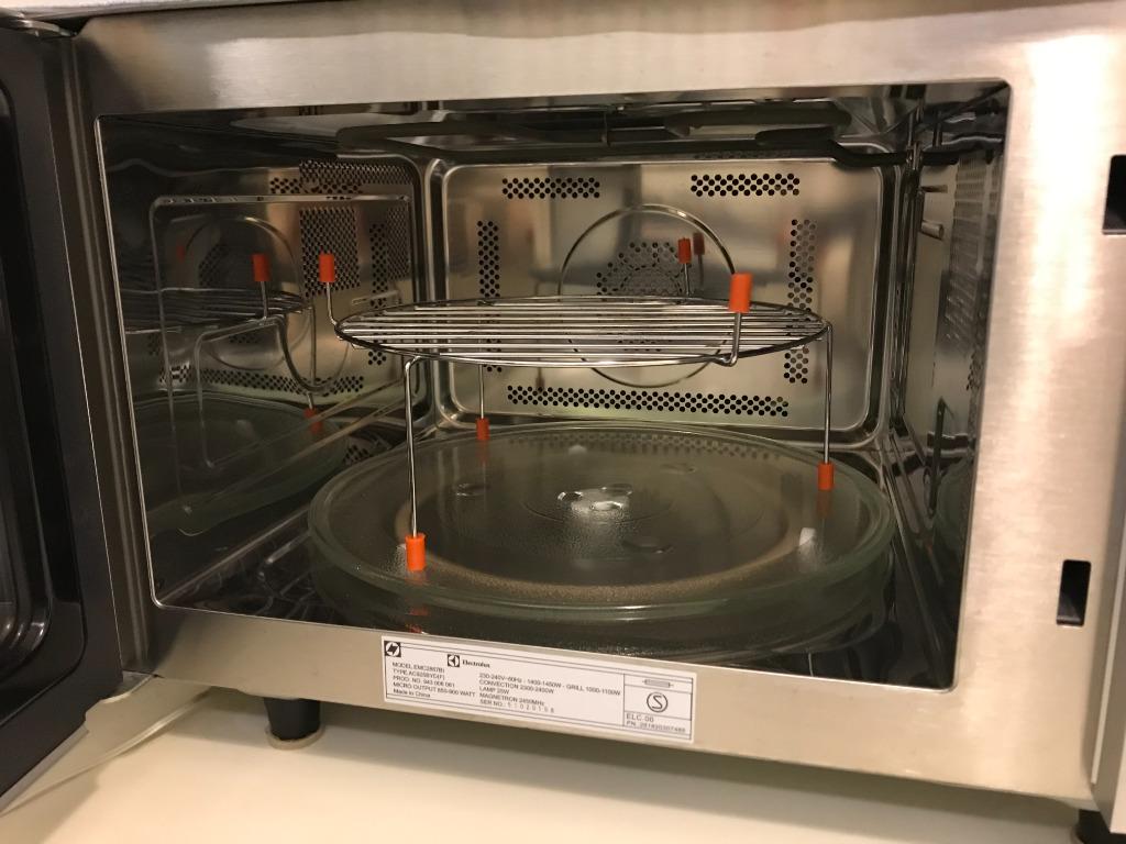 Electrolux BuiltIn Convection Microwave Oven EMC2867BI, TV & Home