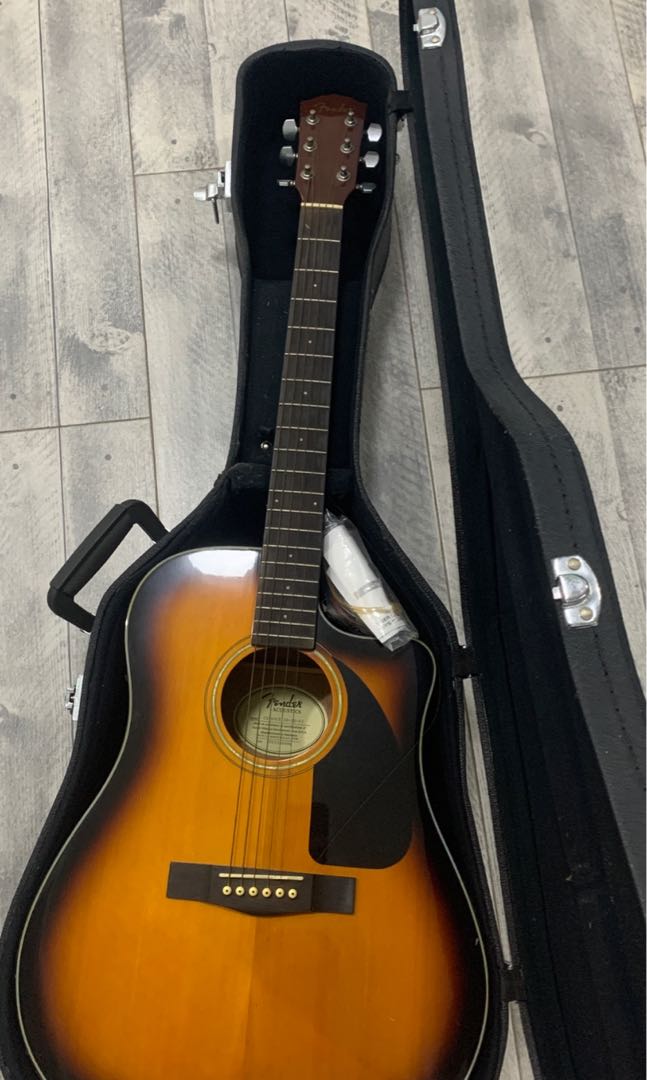 Fender CD60CE AcousticElectric Guitar (WITH FENDER HARD CASE), Hobbies