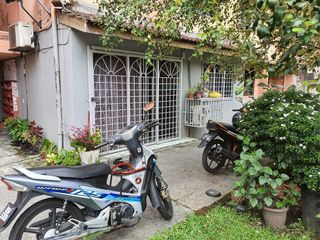 (Category: ) located in . Submitted by la5688 (Listing ID 1122791900, Image 1). Description: .