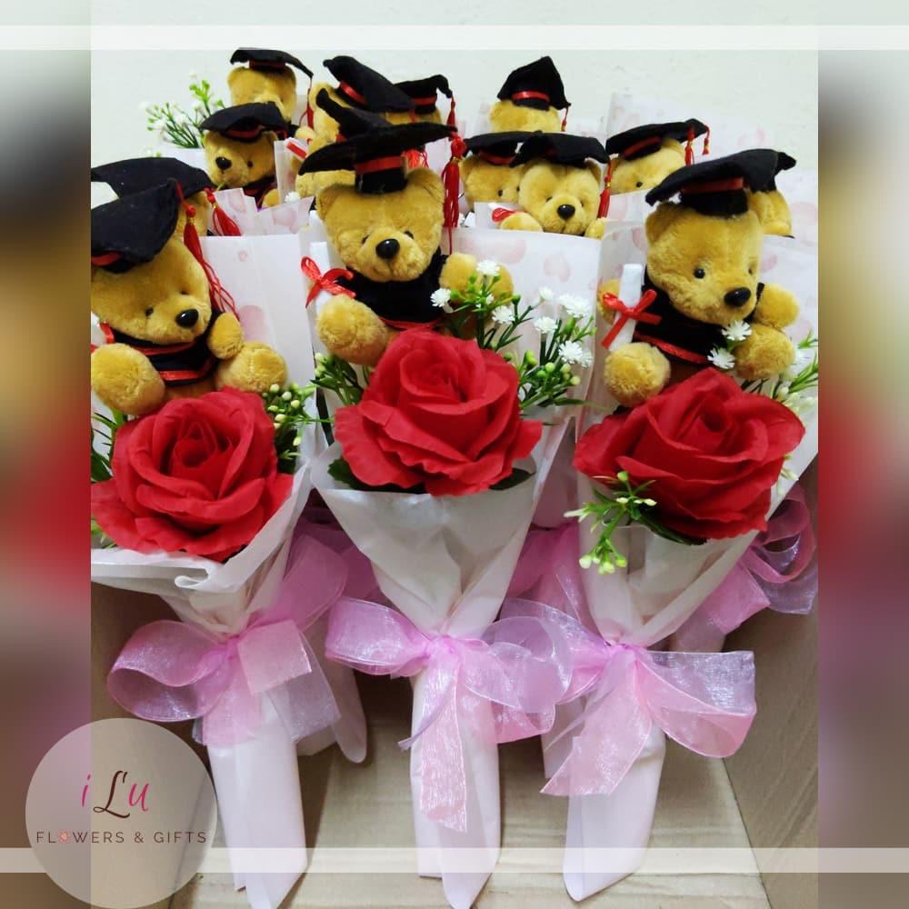 Kindergarten store graduation flowers