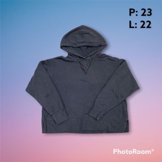 (Category: ) located in . Submitted by kaydenwardrobe (Listing ID 1122838124, Image 1). Description: .