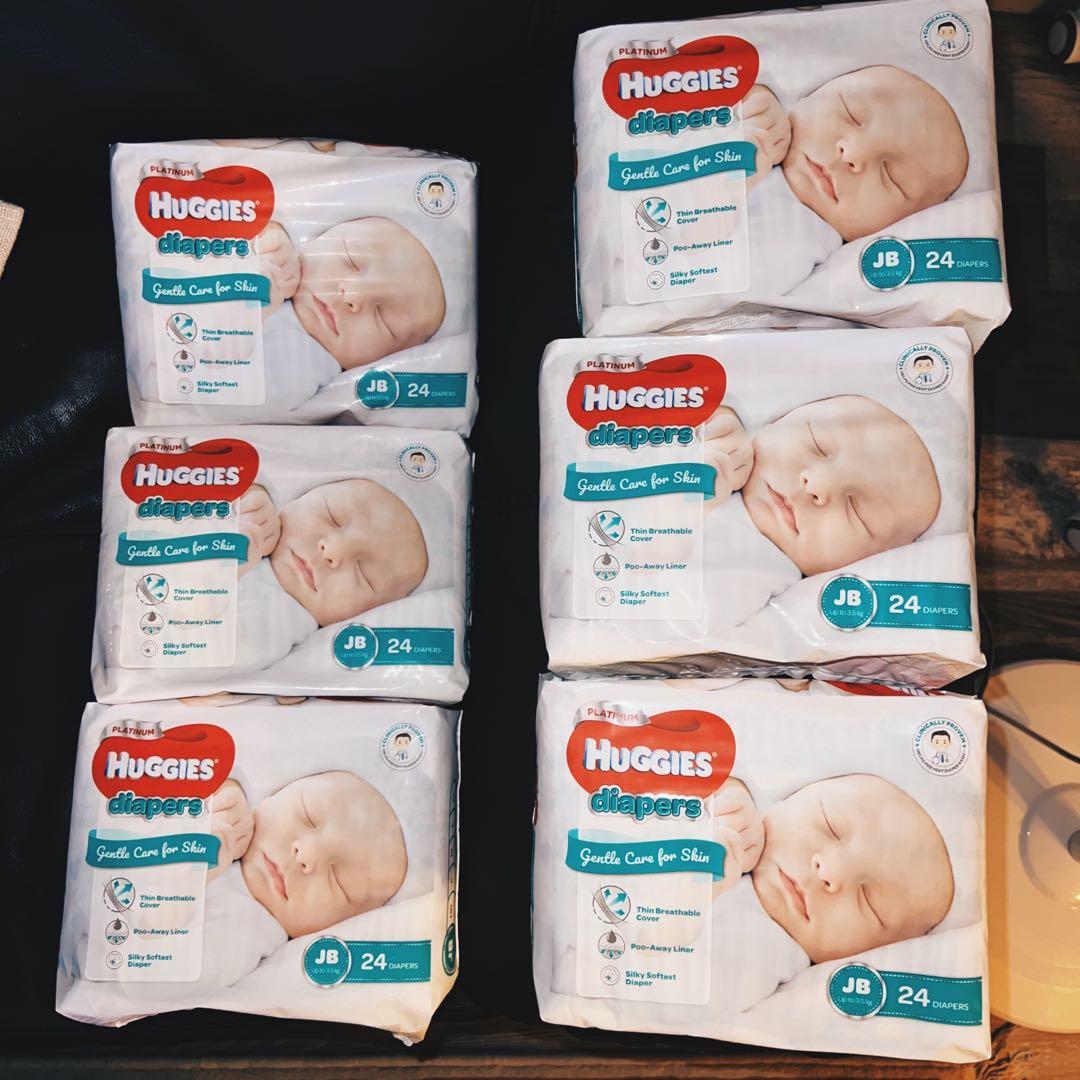 Huggies Diapers (Just Born) up to 3.5KG, Babies & Kids, Bathing