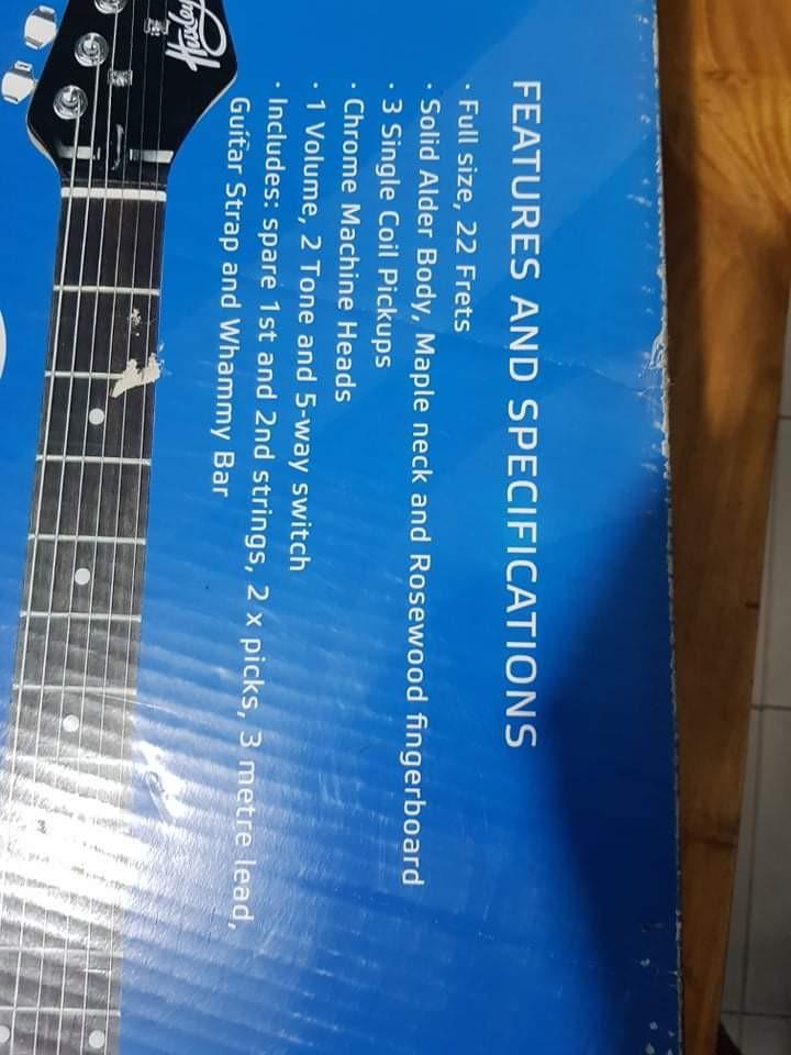 Huxley Electric Guitar, Hobbies & Toys, Music & Media, Musical