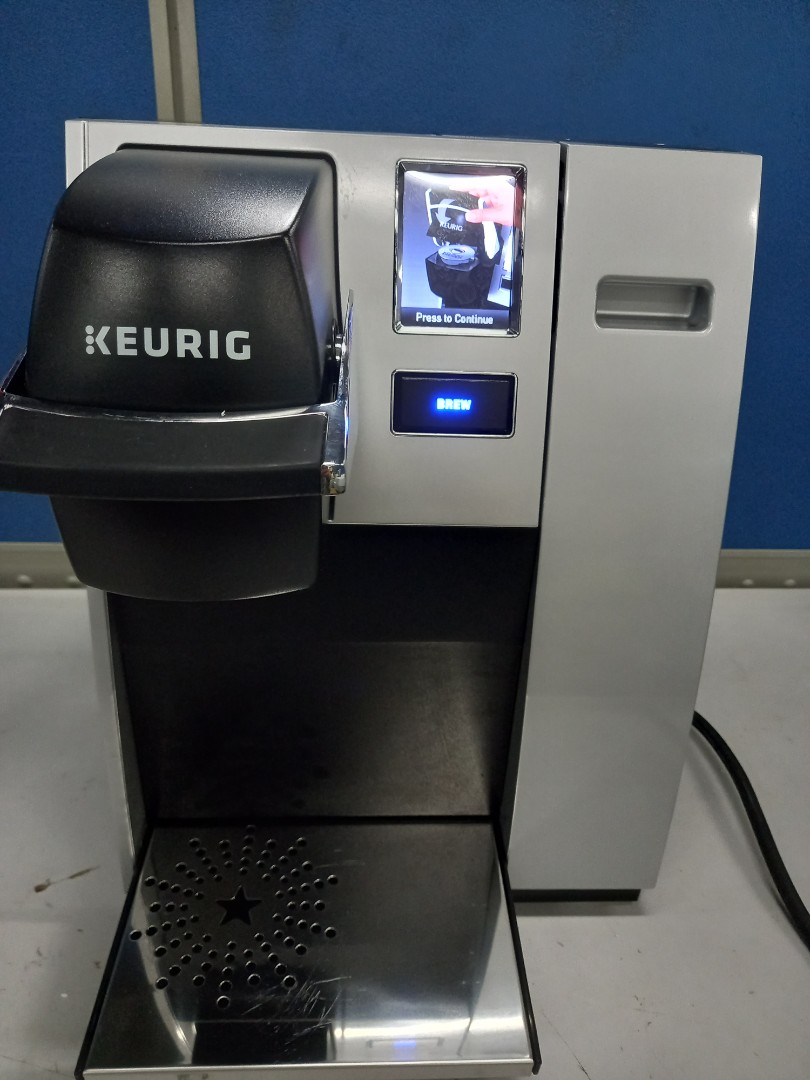 KEURIG K150 110 VOLTS, TV & Home Appliances, Kitchen Appliances, Coffee