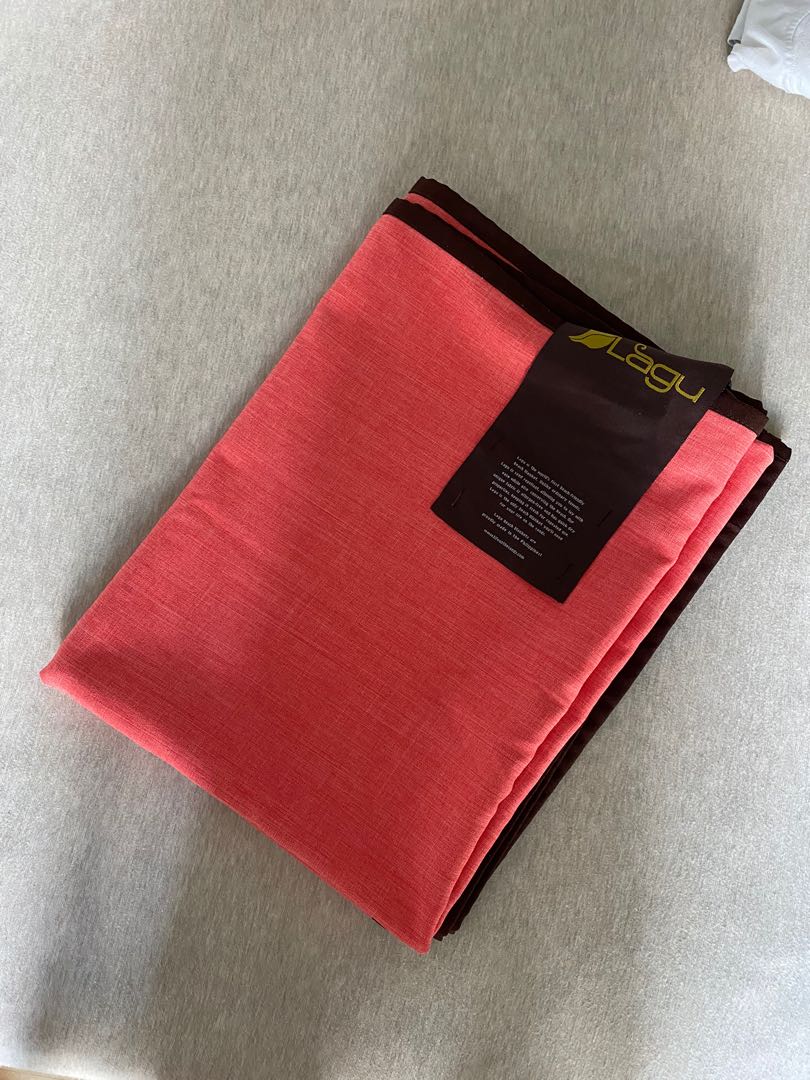 Lagu beach blanket store