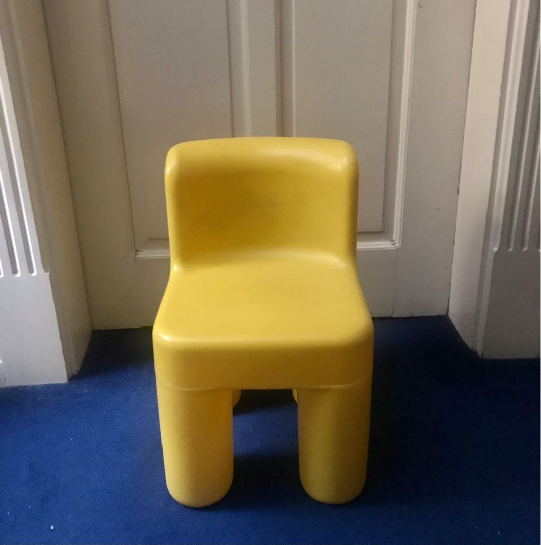 Little tikes top yellow chair