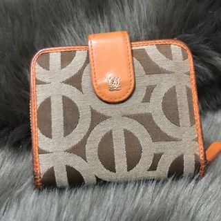 (Category: ) located in . Submitted by shopaholic_gurl (Listing ID 1122745994, Image 1). Description: .