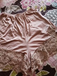 (Category: ) located in . Submitted by lilttlecabin (Listing ID 1122791610, Image 1). Description: .