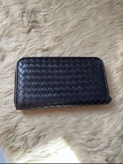 (Category: ) located in . Submitted by marialuxurybags (Listing ID 1027426572, Image 1). Description: .