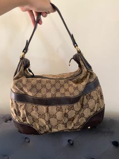 (Category: ) located in . Submitted by raila.bags (Listing ID 1122837321, Image 1). Description: .