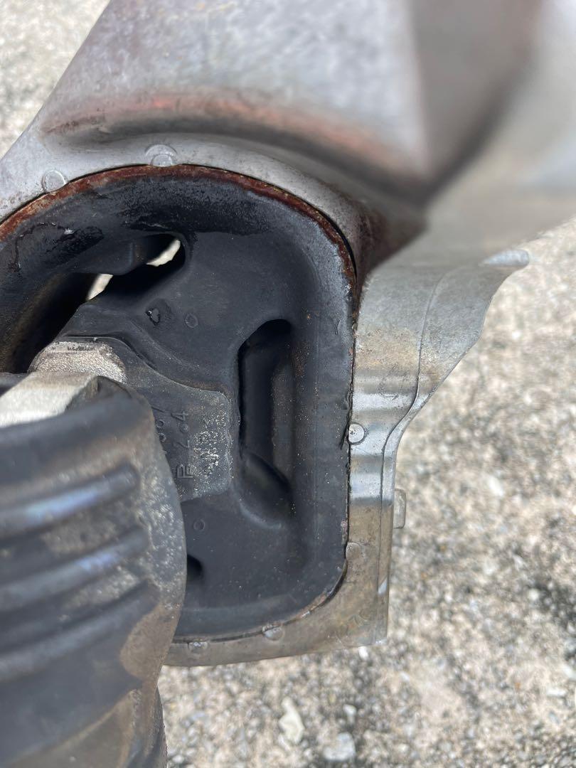 Peugeot 407 engine mounting, Auto Accessories on Carousell