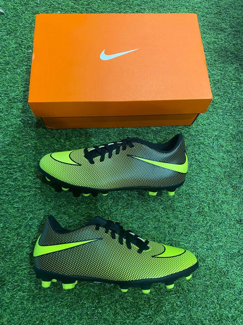 Nike bravata deals football shoes