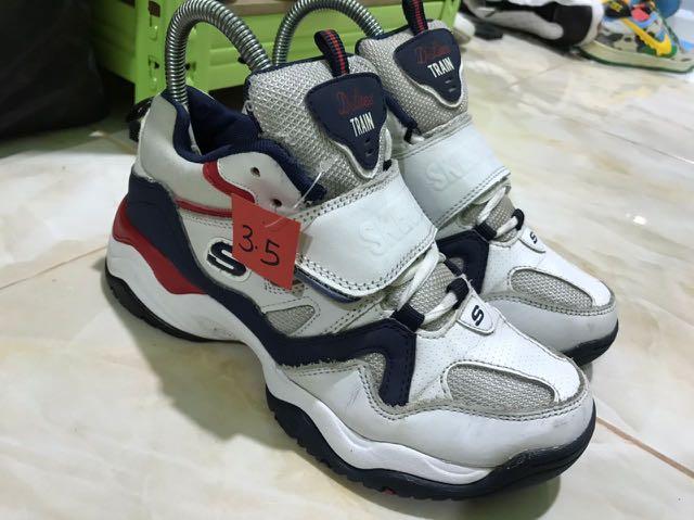 Skechers D Lites Train 3.5uk rm35 Men s Fashion Footwear