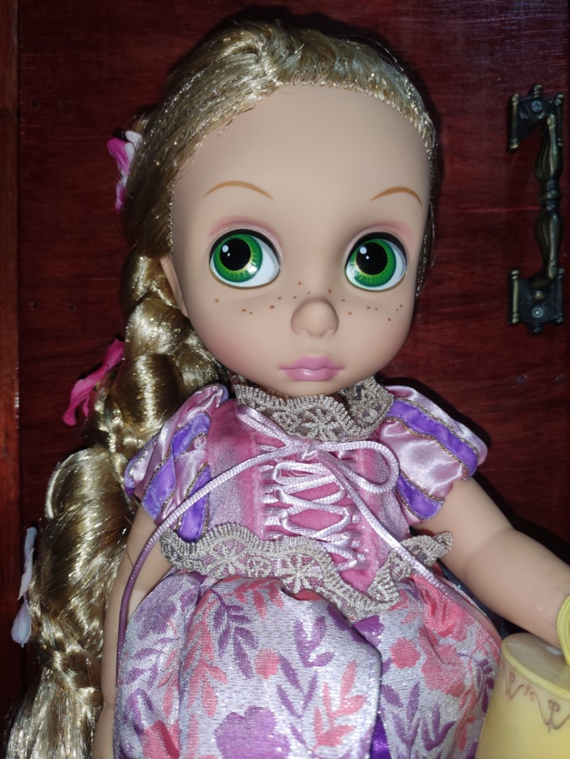 Rapunzel animator doll special edition top