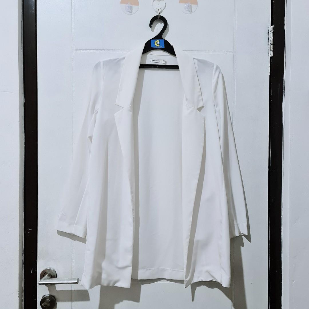 stradivarius white blazer, Fesyen 