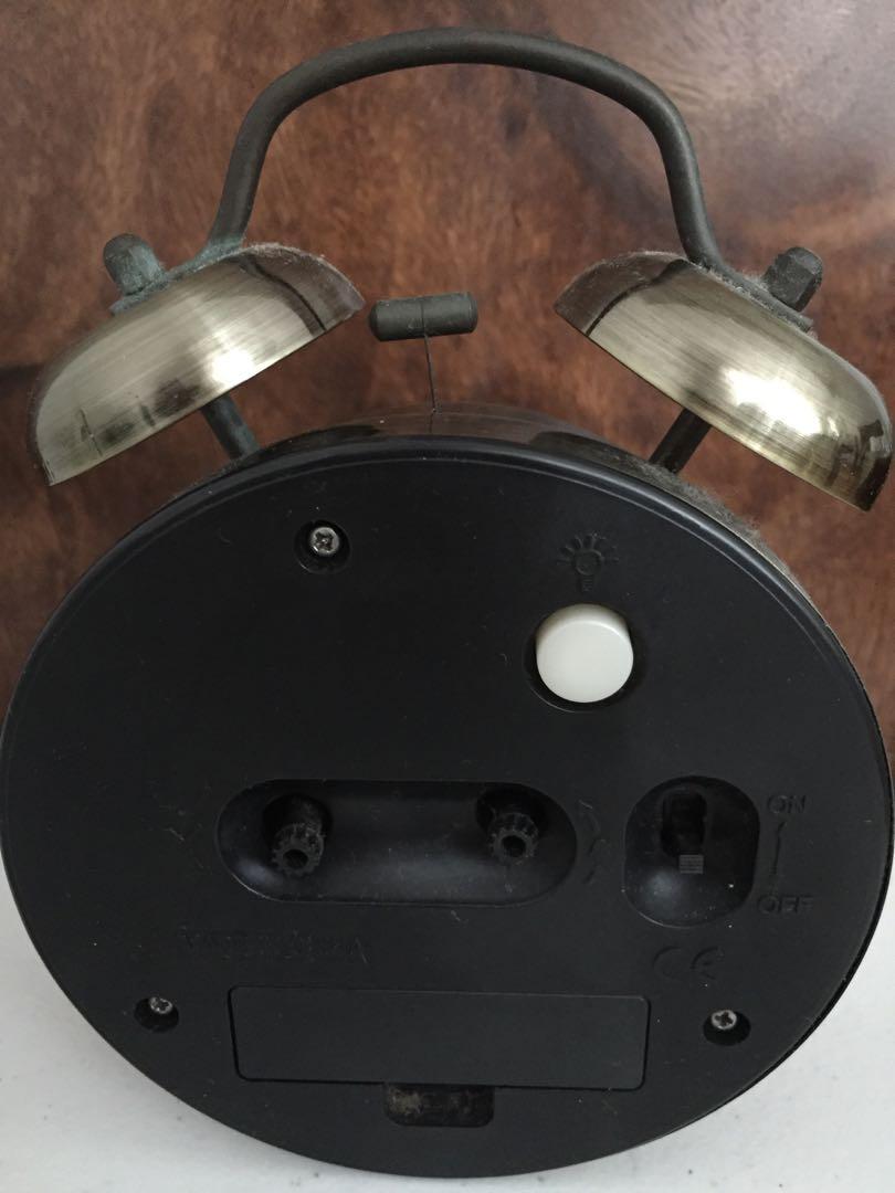 Table clock (Category: Clocks) located in Quezon City. Submitted by brandedgarage (Listing ID 1122806062, Image 3). Description: Vintage-style table clock For decorative use only Not guaranteed to tell time accurately.