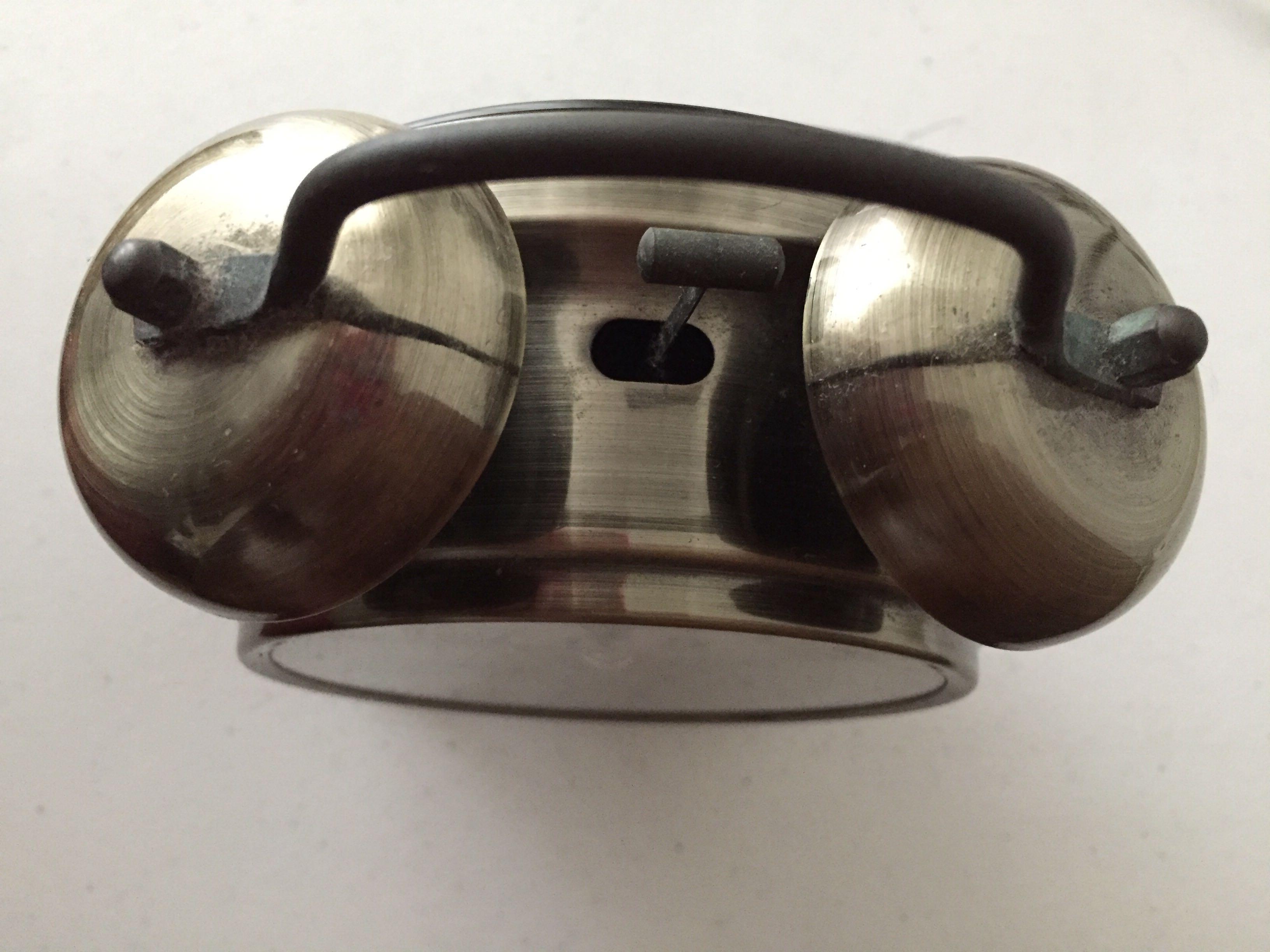 Table clock (Category: Clocks) located in Quezon City. Submitted by brandedgarage (Listing ID 1122806062, Image 2). Description: Vintage-style table clock For decorative use only Not guaranteed to tell time accurately.