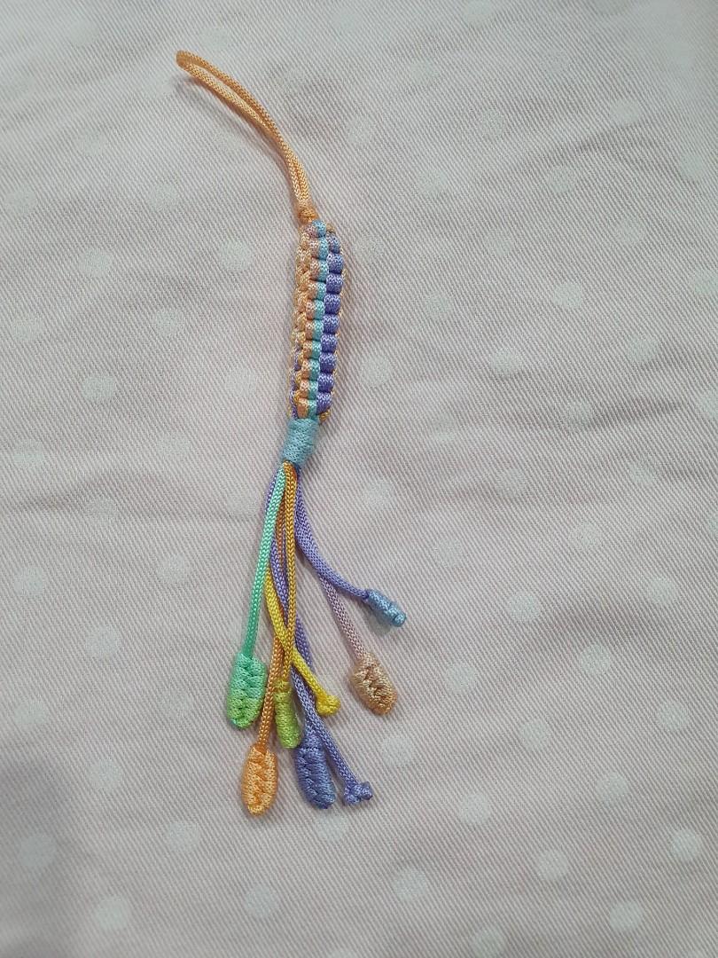 Thread Keychain (Category: Handmade Craft) located in Singapore. Submitted by cinnamonspicebabe (Listing ID 1122787708, Image 5). Description: .