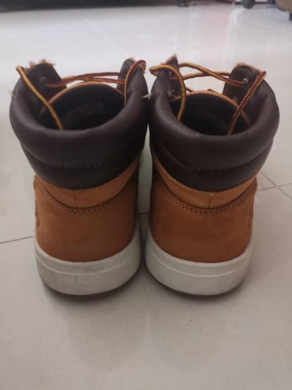 Timberland Men US9.5(W) - Davies Square Plain Toe Chukka, Men's Fashion,  Footwear, Boots on Carousell