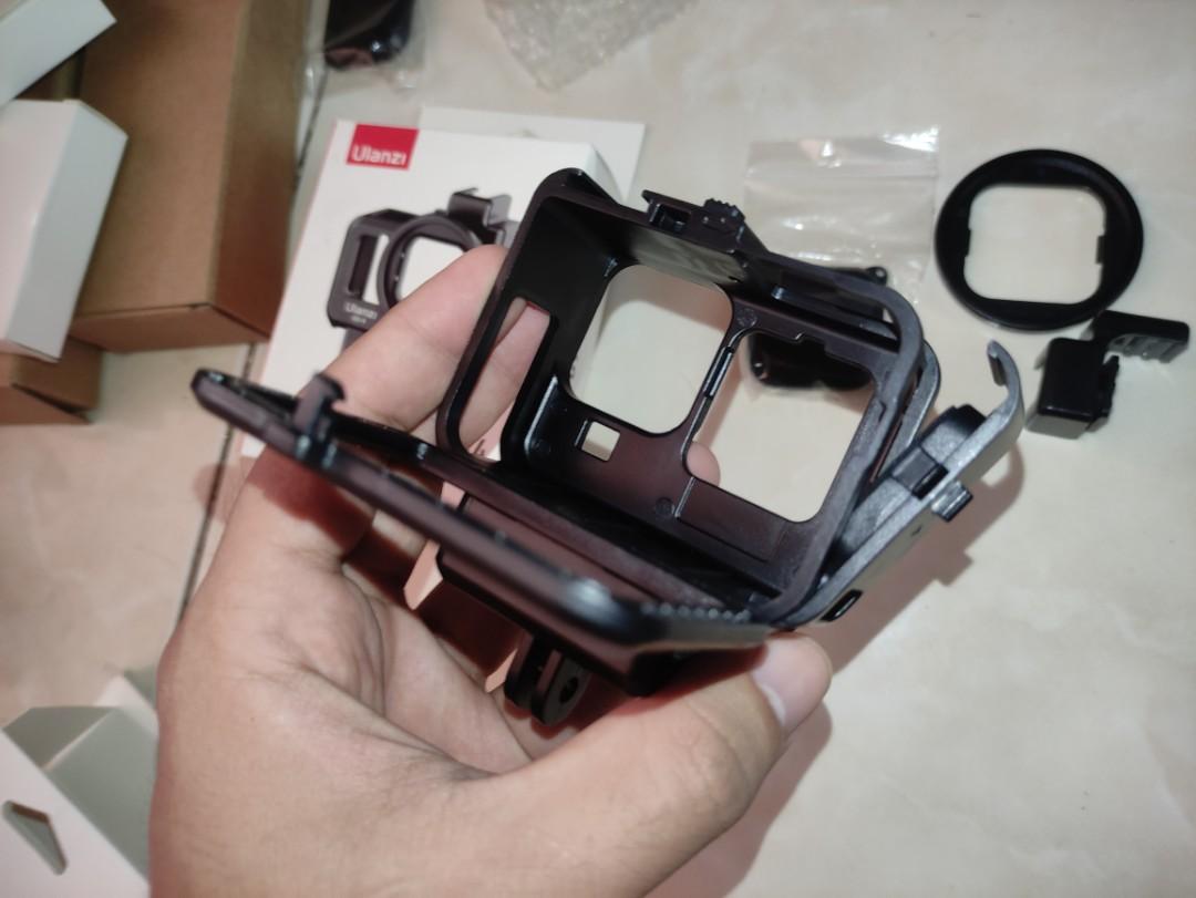 Ulanzi g9 4 case for GO Pro hero 9 (Category: Camera Bags & Carriers) located in Bacoor. Submitted by ivanyun (Listing ID 1122772135, Image 2). Description: bnew plastic case for GOPRO HERO 9 or 10 actual pic posted. limited stocks pickup only bacoor.