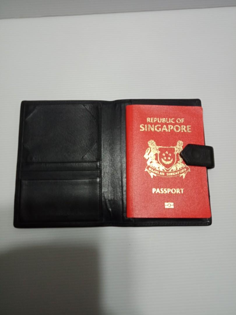 VERSACE Passport/Card Holder, Announcements on Carousell