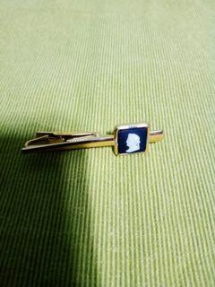 wedgewood tie pin