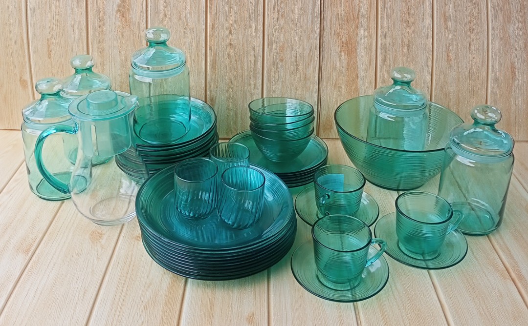 Arcoroc dinnerware shop sets