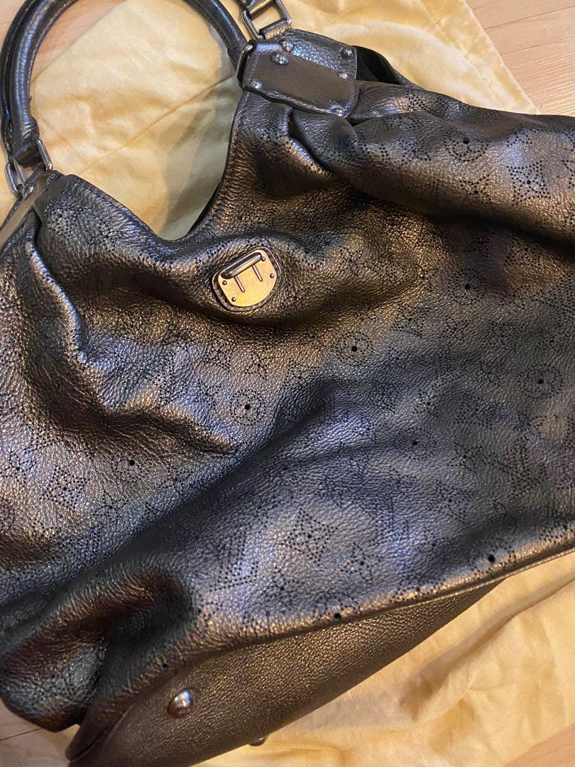 Louis Vuitton Metallic Bronze Mordore Monogram Mahina Leather XL Shoulder  Bag 860878